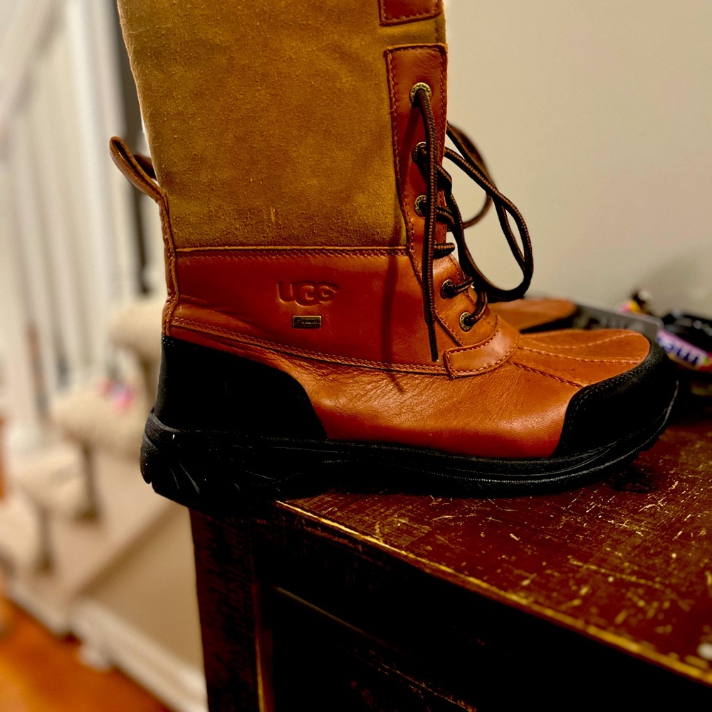 UGG Duck Shoes size 13
